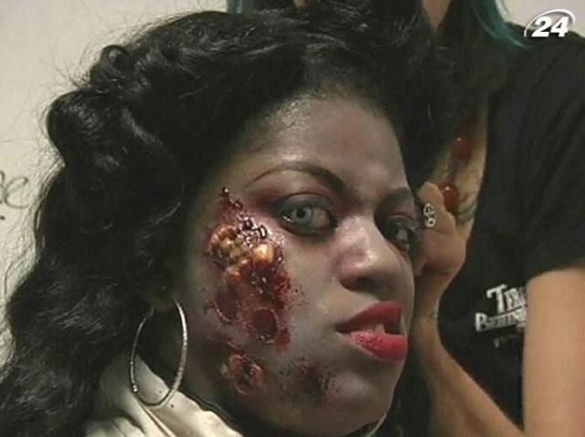 Охоронець-зомбі та в’язні-втікачі - у Філадельфії сьогодні Фестиваль страху Охоронець-зомбі та в’язні-втікачі - у Філадельфії сьогодні Фестиваль страху