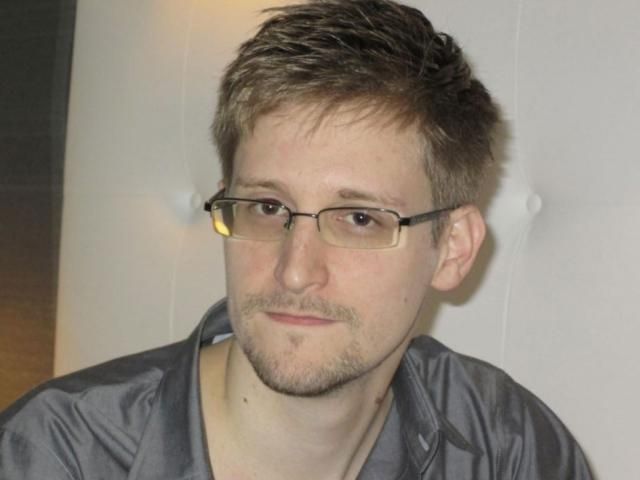 Відзавтра Сноуден працюватиме на Росію Відзавтра Сноуден працюватиме на Росію