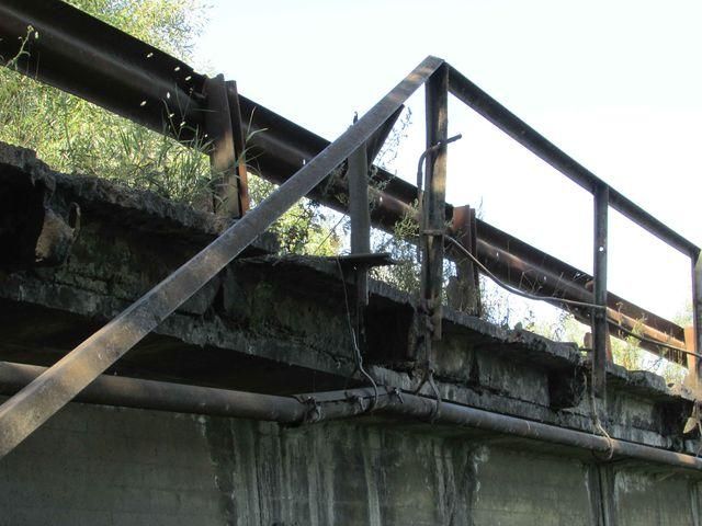 В Україні майже 2 тисячі невідремонтованих мостів В Україні майже 2 тисячі невідремонтованих мостів