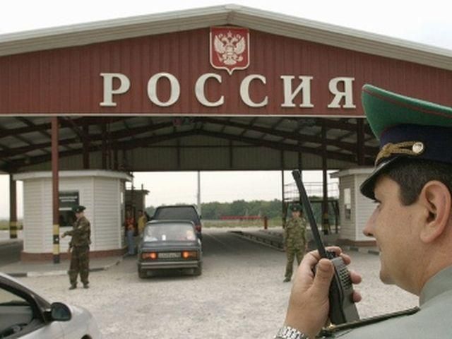 На границе Украины и России – пробка из 400 грузовиков