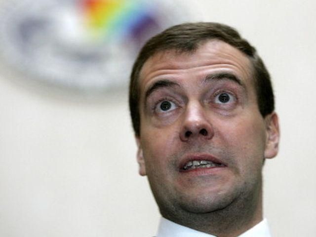 Платить все равно нужно, – Медведев о газовом долге Украины