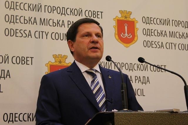 Костусев созвал на понедельник сессию в горсовете Костусев созвал на понедельник сессию в горсовете