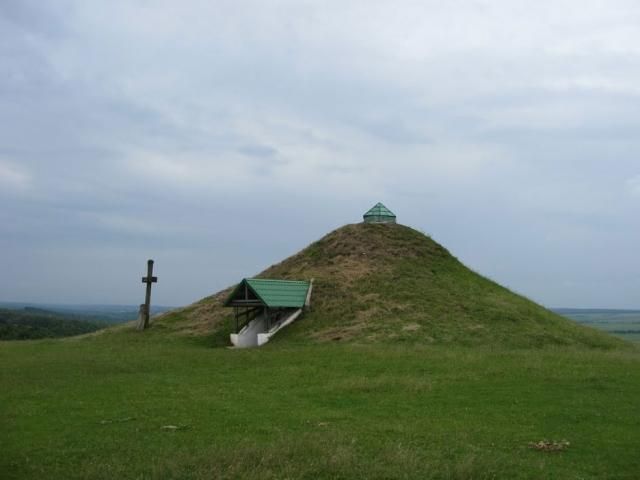 80% курганів на Львівщині пограбували мародери