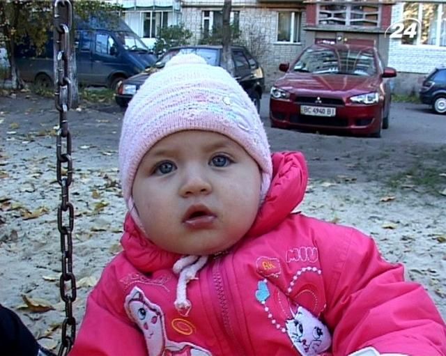 В Украине упростили процедуру получения соцпомощи на ребенка В Украине упростили процедуру получения соцпомощи на ребенка