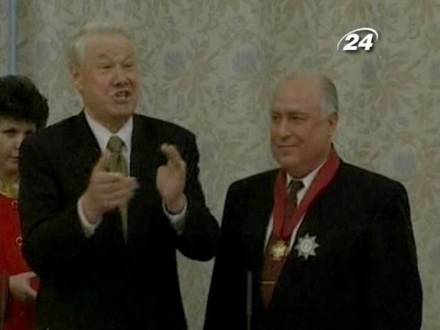 3 листопада - помер Віктор Черномирдін 3 листопада - помер Віктор Черномирдін