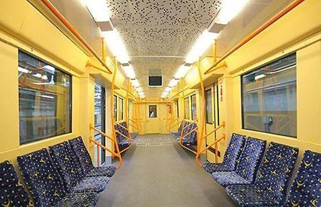 Азаров обіцяє відкриття метро на Теремки наступного тижня Азаров обіцяє відкриття метро на Теремки наступного тижня