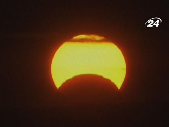 Сонячне затемнення гібридного типу спостерігали лише в окремих країнах