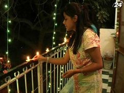 Во время Фестиваля огня в Индии перестреляли людей