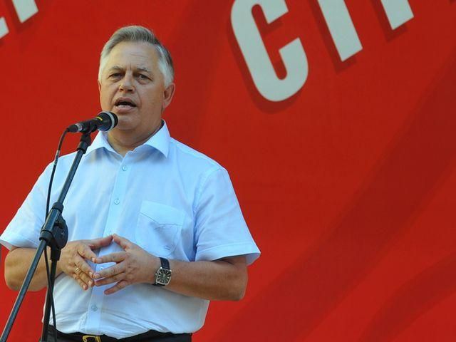 Симоненко требует отменить меморандум между Украиной и МВФ Симоненко требует отменить меморандум между Украиной и МВФ