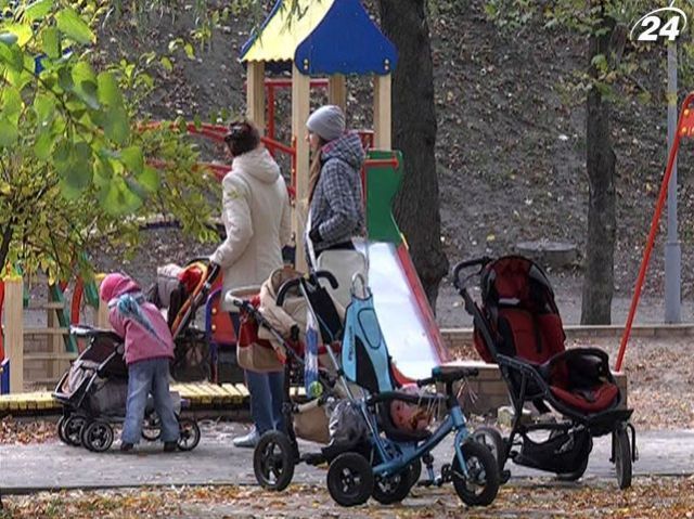 Тепло затримається в Україні ще на 2 тижні Тепло затримається в Україні ще на 2 тижні