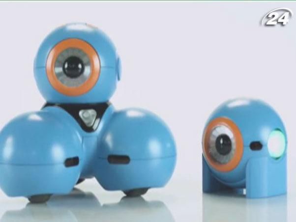 Смартфоны можно будет складывать, как компьютеры, а роботы научат детей программировать Смартфоны можно будет складывать, как компьютеры, а роботы научат детей программировать