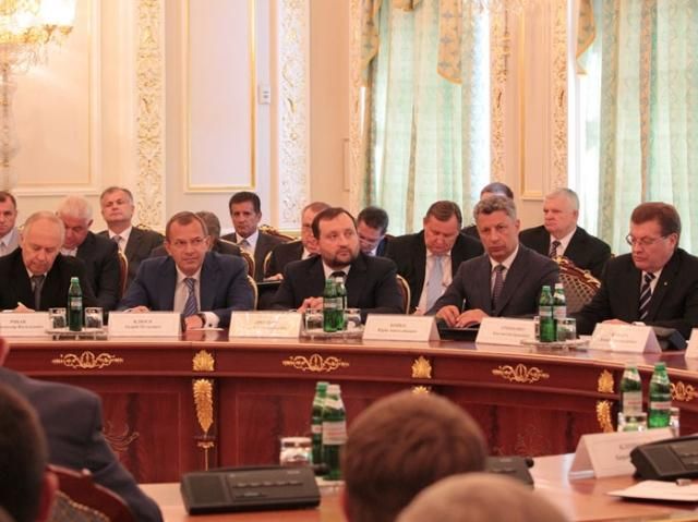 Депутати практикують приховані засідання, - дослідження Депутати практикують приховані засідання, - дослідження