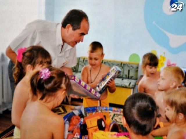 Діти стали інструментом політичної агітації Діти стали інструментом політичної агітації