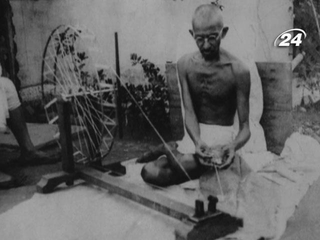 Прялку Ганди продали на аукционе за $ 175 тысяч Прялку Ганди продали на аукционе за $ 175 тысяч