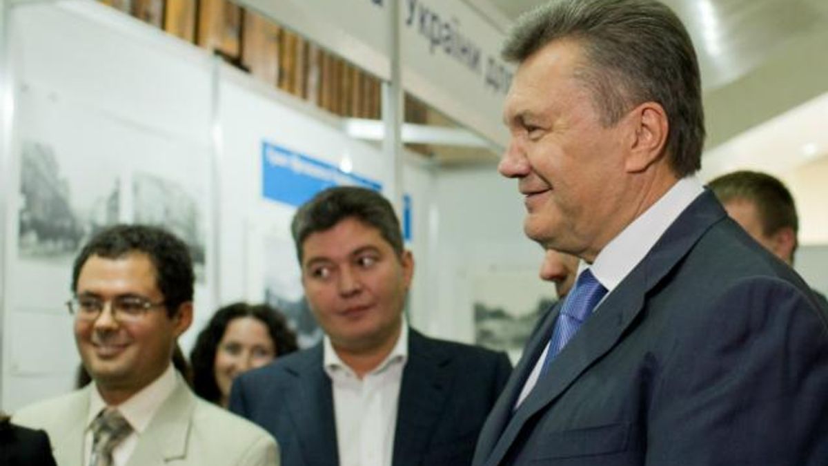 У столиці Янукович відкрив станцію метро "Теремки" 