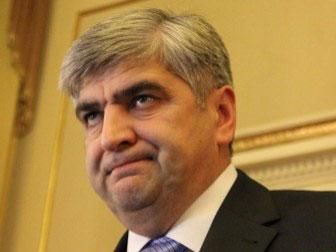 Во Львове хотят уволить новоназначенного "губернатора-фальсификатора" Во Львове хотят уволить новоназначенного "губернатора-фальсификатора"