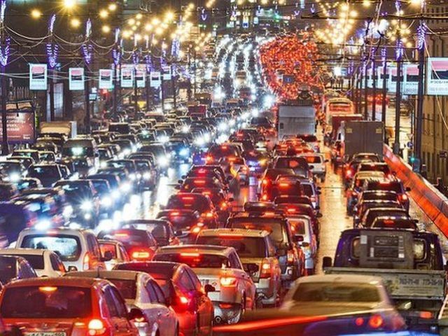 Гроза парализовала улицы Киева Гроза парализовала улицы Киева