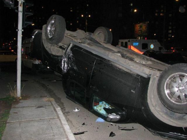 З'явились фото аварії за участі співака Петриненка З'явились фото аварії за участі співака Петриненка