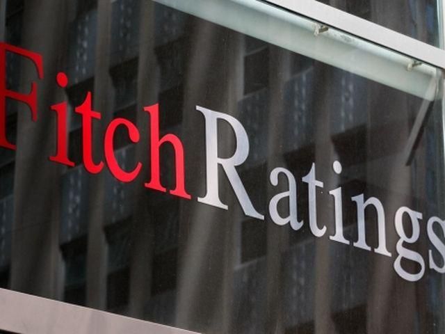 Fitch понизило рейтинг України, прогноз — "негативний"