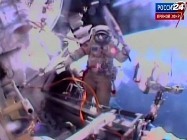 Олимпийский факел побывал в открытом космосе Олимпийский факел побывал в открытом космосе