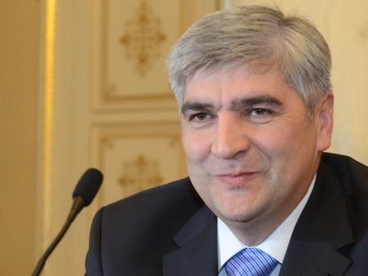 Доля львівського губернатора Сала тепер в руках Януковича Доля львівського губернатора Сала тепер в руках Януковича