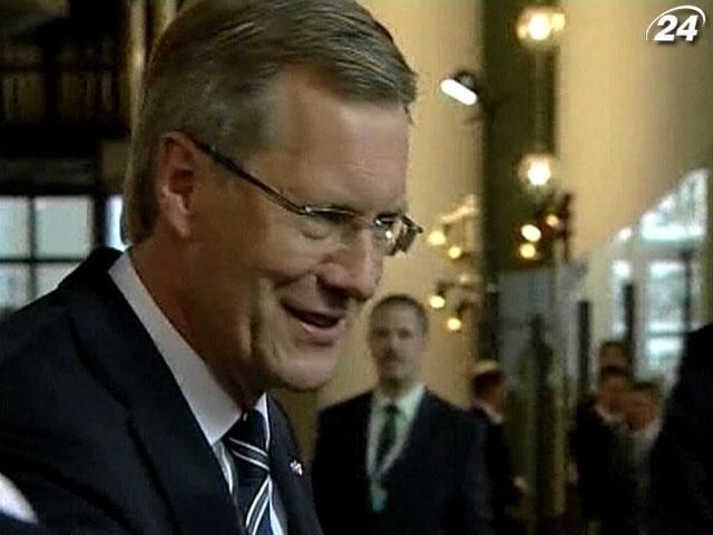 Бывший президент Германии предстанет перед судом - 14 ноября 2013 - Телеканал новин 24 Бывший президент Германии предстанет перед судом - 14 ноября 2013 - Телеканал новин 24