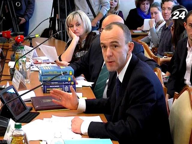 Робоча група “закону Тимошенко” розійшлася до понеділка Робоча група “закону Тимошенко” розійшлася до понеділка