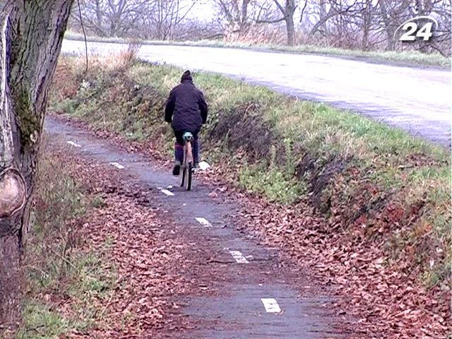 На Закарпатье обустроили первую трансграничную велодорожку На Закарпатье обустроили первую трансграничную велодорожку