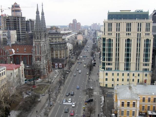 Столичний торговий центр під загрозою обвалу (Фото) Столичний торговий центр під загрозою обвалу (Фото)