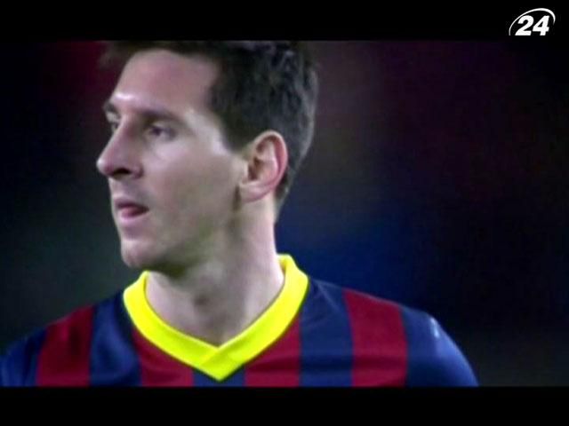 Месси празднует юбилей – дебют в составе "Барселоны" Месси празднует юбилей – дебют в составе "Барселоны"