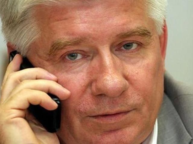 Де гарантія, що за кордоном Тимошенко не обгидить країну? — Чечетов Де гарантія, що за кордоном Тимошенко не обгидить країну? — Чечетов
