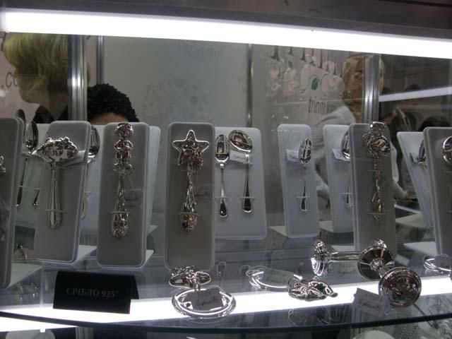 Украинцам предлагают покупать погремушки для детей по 2 тысячи гривен (Фото) Украинцам предлагают покупать погремушки для детей по 2 тысячи гривен (Фото)