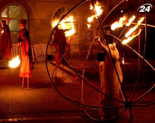 Стартовал 5 сезон фестиваля "Ночь во Львове" Стартовал 5 сезон фестиваля "Ночь во Львове"