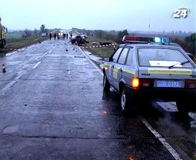 Українці в 4 рази частіше гинуть в ДТП, ніж інші європейці Українці в 4 рази частіше гинуть в ДТП, ніж інші європейці