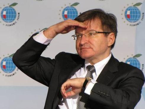 Неофициальный посол Тимошенко убеждает ЕС отложить ассоциацию, – политолог Неофициальный посол Тимошенко убеждает ЕС отложить ассоциацию, – политолог