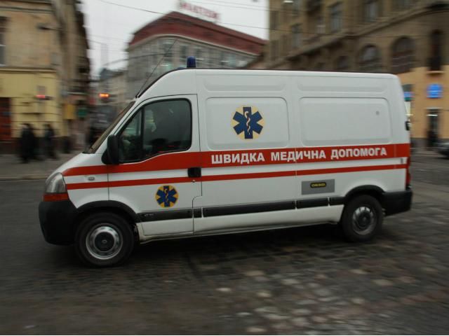 В Мариуполе грузовик сбил 8-летнюю девочку