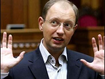 Яценюк попросил, чтобы Рыбак не пустил регионалов на футбол Яценюк попросил, чтобы Рыбак не пустил регионалов на футбол