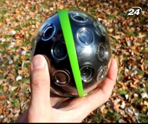 Камера-м’яч, новий смартфон від Motorola, відео про еволюцію Марса