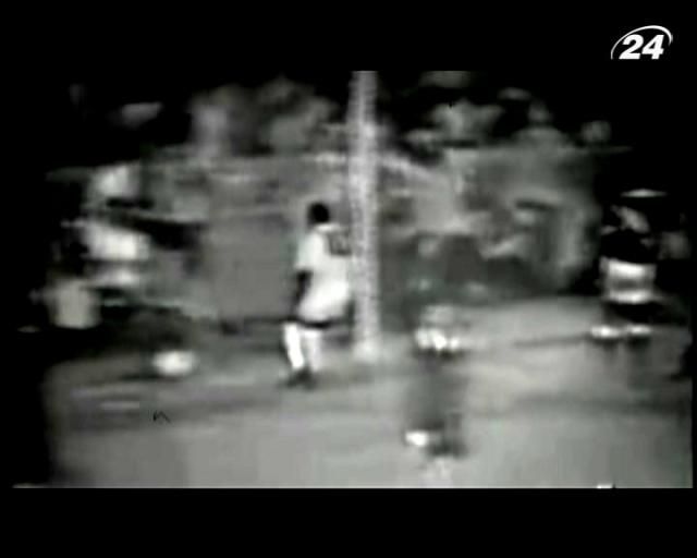 19 ноября легендарный Пеле забил 1000-й гол 19 ноября легендарный Пеле забил 1000-й гол