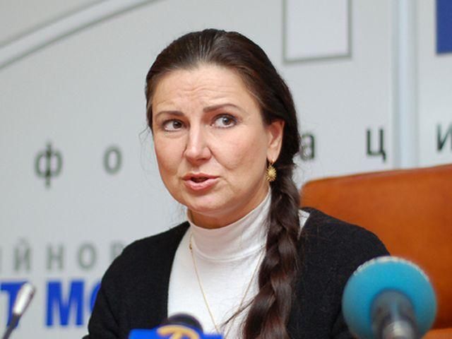 Богословская уверена до саммита Тимошенко останется в Украине Богословская уверена до саммита Тимошенко останется в Украине