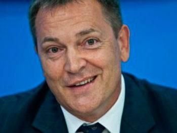 Яценюк так зрадів санкціям, що мало не вистрибнув зі штанів, - Колесніченко Яценюк так зрадів санкціям, що мало не вистрибнув зі штанів, - Колесніченко