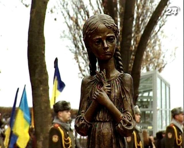 64% українців вважають, що Голодомор спричинила влада, - опитування