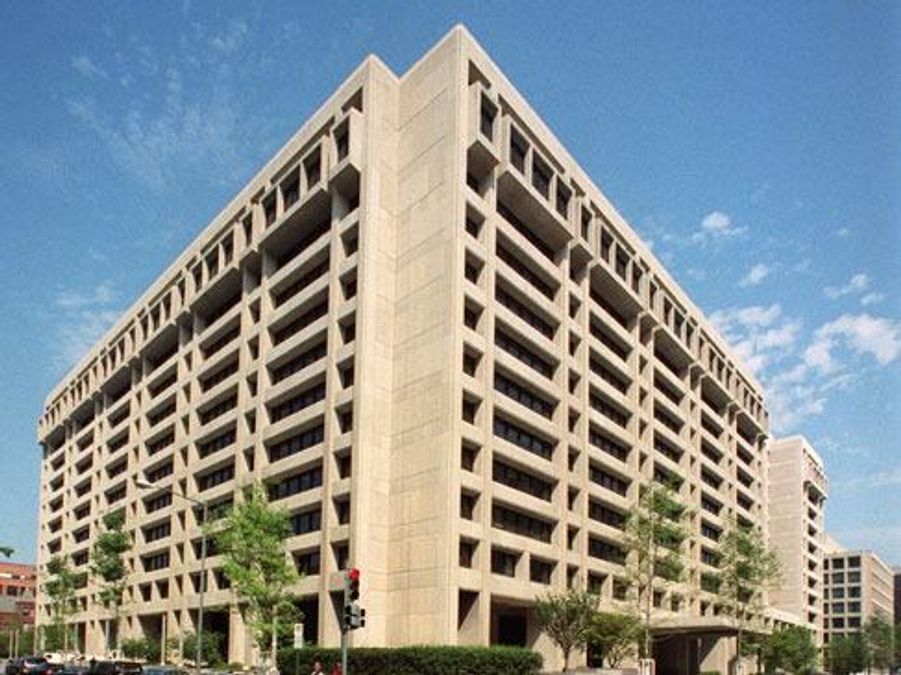 Азаров просить поради в опозиції, як бути далі з МВФ