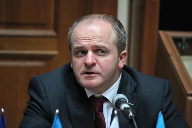 Решение по Тимошенко принадлежит Януковичу, - евродепутат Решение по Тимошенко принадлежит Януковичу, - евродепутат