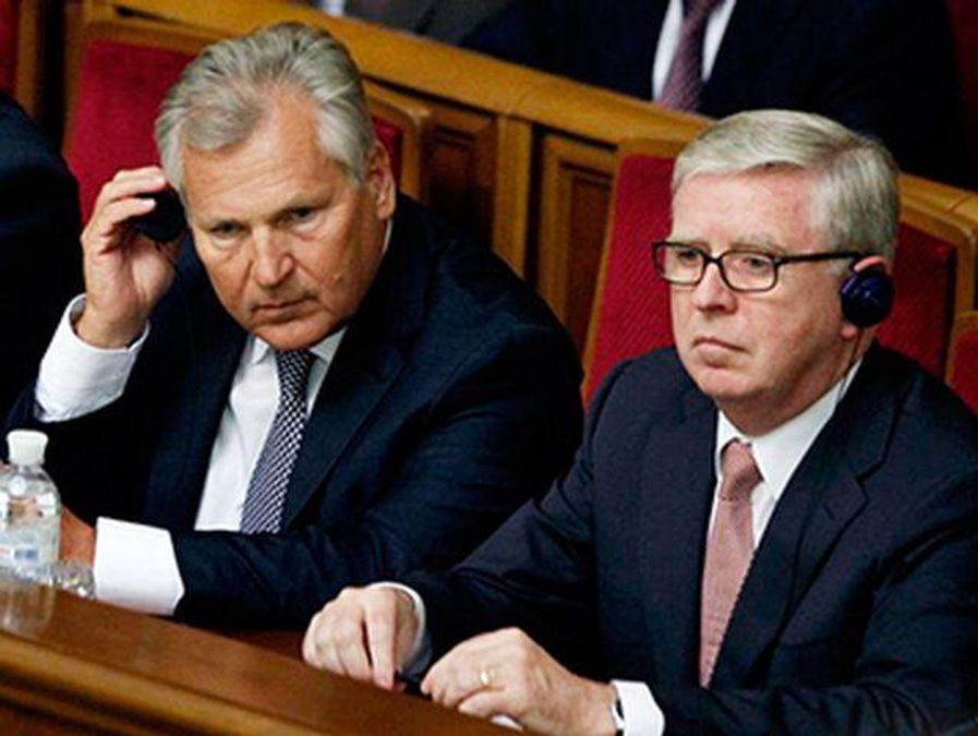 Європарламент офіційно відповів на рішення уряду України Європарламент офіційно відповів на рішення уряду України