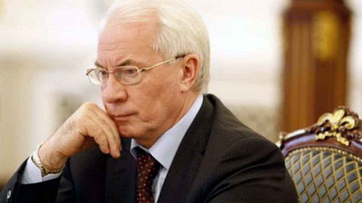 Азаров подякував опозиції за борги перед МВФ і пішов з Ради Азаров подякував опозиції за борги перед МВФ і пішов з Ради
