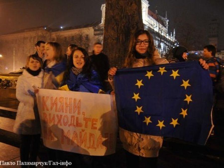 Львівські виші обмежили участь студентів у Євромайдані, — ЗМІ (Відео) Львівські виші обмежили участь студентів у Євромайдані, — ЗМІ (Відео)