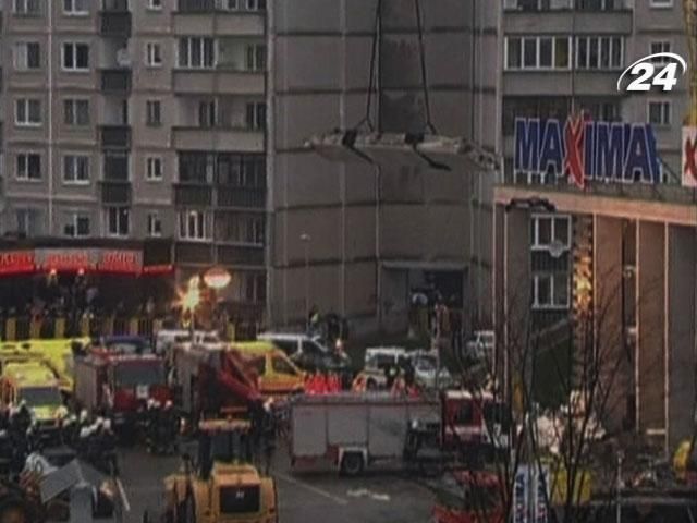 В Латвії оголосили триденну жалобу за загиблими у Ризі В Латвії оголосили триденну жалобу за загиблими у Ризі