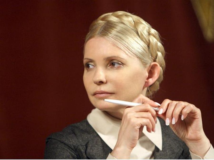 Тимошенко зовет на свидание обоих Луценко и Яценюка 25 ноября