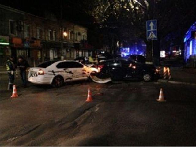 Усик зі сім'єю потрапив в аварію Усик зі сім'єю потрапив в аварію